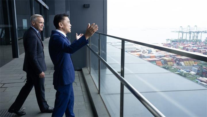 总理卡尼访问新加坡重点关注吸引对加拿大的投资1