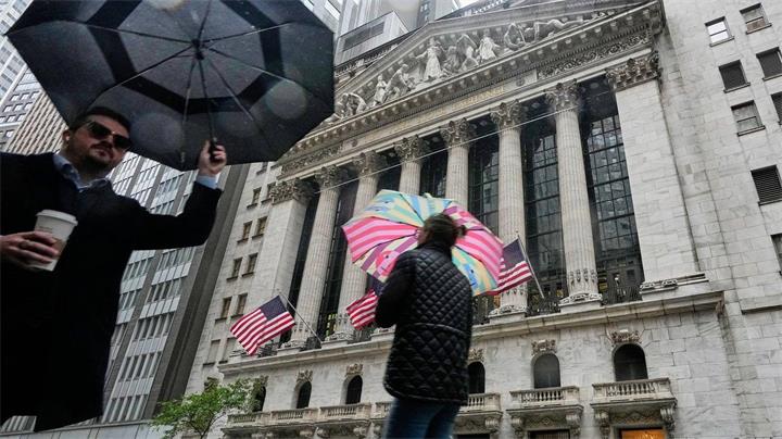 英伟达和科技公司支撑华尔街,其余大部分股票下跌1