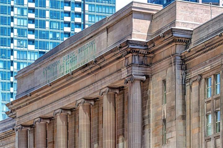 一项酝酿已久的计划，将高楼大厦建在拥有百年历史的多伦多地标建筑上，使其死而复生2