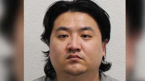 中国籍性惯犯在英国被判终身监禁:精心策划、偷拍,下药,受害者达数百人1