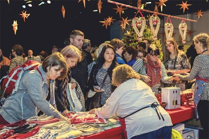 多伦多周末活动指南：冬季灯光秀、假日市集、免费博物馆展览齐登场1