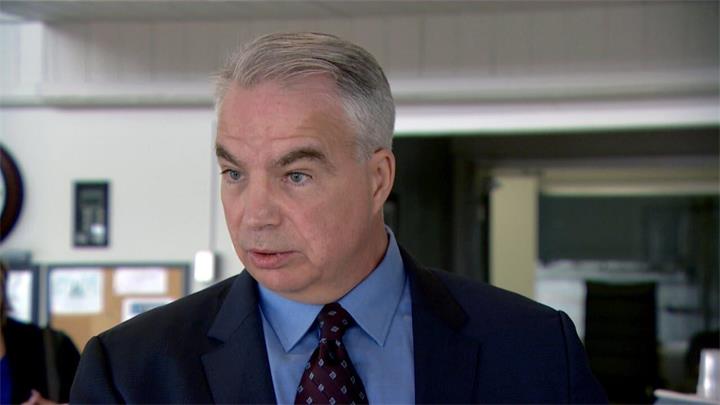 美国 ALS 患者来加拿大寻医遭遇悲剧：70岁女子在萨省私人诊所经历恶化，最终孤身离世2