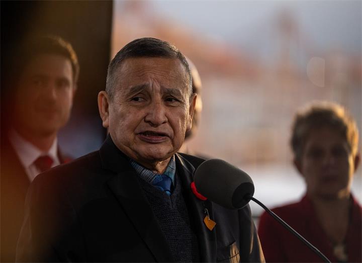 卑诗再建输油管道计划引发原住民强烈反弹:领导人与青年再度走上前线1