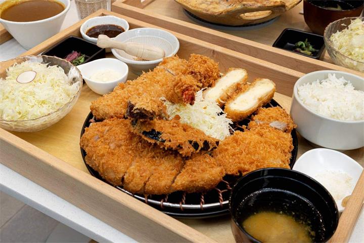 酥脆的艺术：日本人气炸猪排品牌 SAKU 登陆多伦多3