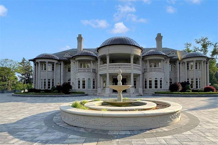 2025 年多伦多挂牌出售最贵的 5 套房产3