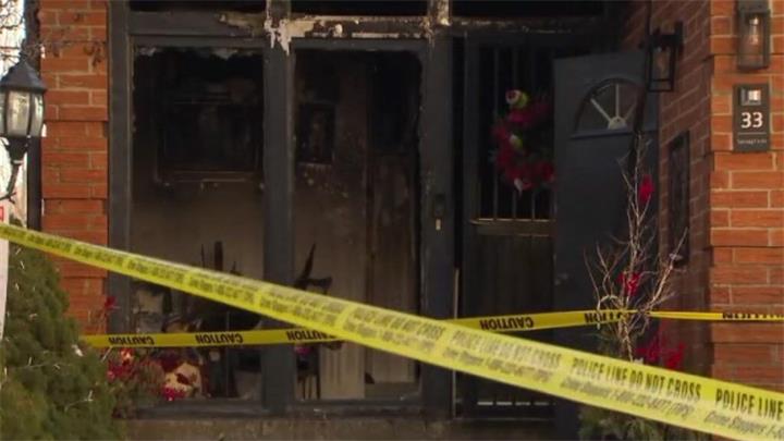 马克姆民宅突发火灾 9岁男童重伤 消防人员连续第二天留守调查1