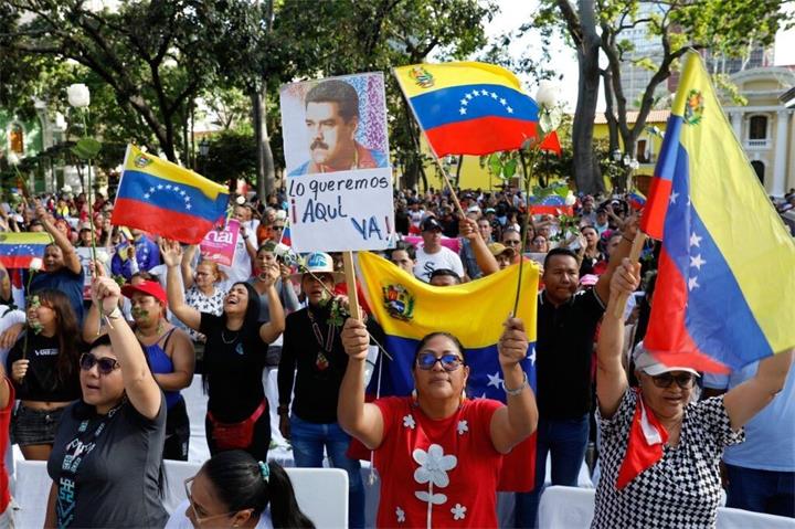 民调：近三分之一加拿大人担忧美国或对加采取“直接行动”，委内瑞拉军事干预引发强烈警惕1