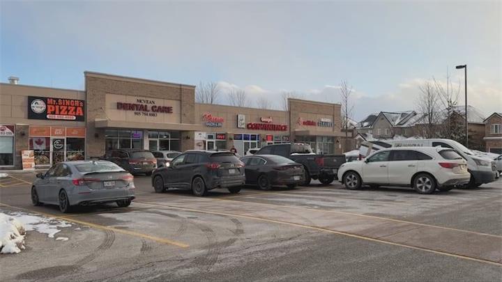 布兰普顿停车位纠纷升级致命冲突，一名50岁男子死亡1