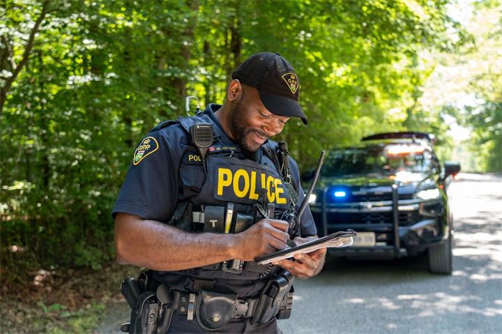 安省警方重拳出击：8人因商业驾驶员考试行贿被起诉，总共面临24项指控1