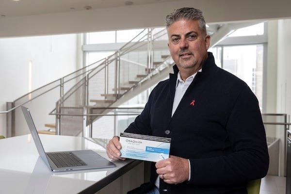 加拿大批准首款口腔拭子HIV居家自测工具，20分钟可出结果2