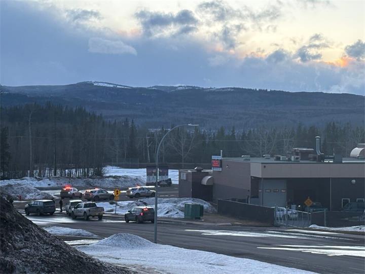 卑诗省小镇发生重大校园枪击事件致10人死亡，警方仍在调查动机1