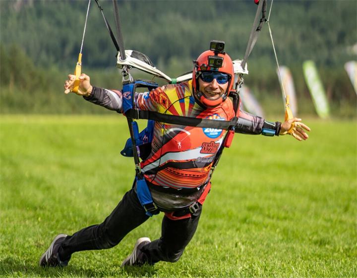 37岁世界冠军极限跳伞运动员遇难,法国阿尔卑斯山发生致命事故1