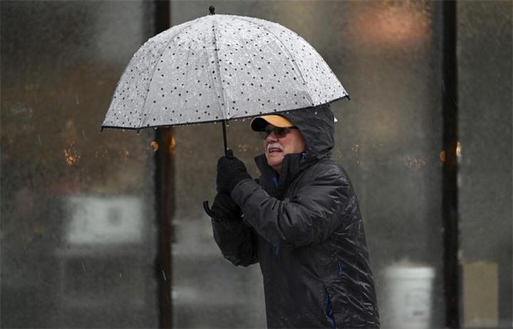 多伦多发布天气预警：冰雨与5–10厘米降雪将影响周三出行1