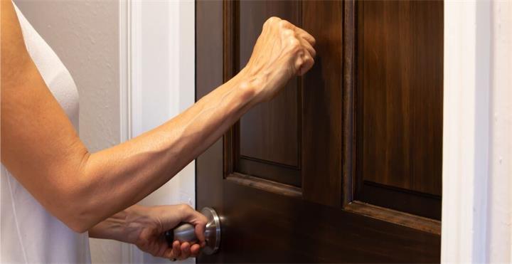 室友租房纠纷升级至仲裁：欠租与押金争议，最终判赔约1650加元1