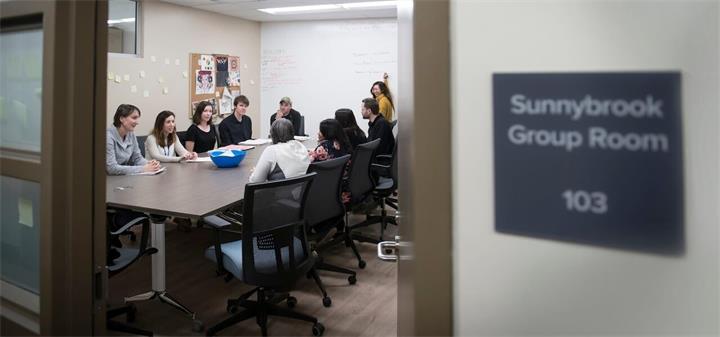 被强迫症折磨半生后康复，多伦多男子捐出1000万帮助更多患者2