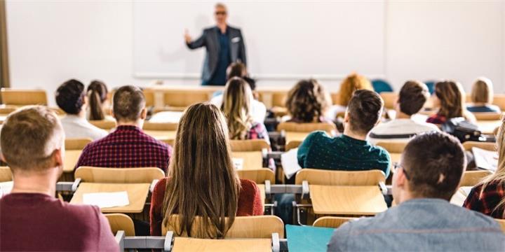 孩子成绩只有70分正常吗？加拿大成绩水平这样判断才准确1