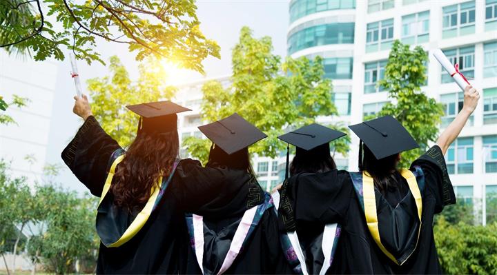 留学与移民规划中，家庭因素为何越来越重要？1