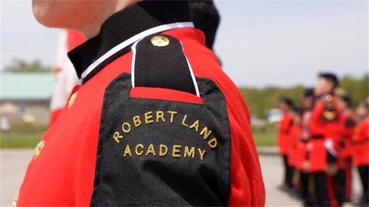 尼亚加拉地区私立寄宿学校涉及长期虐待指控,多名前学生发声1