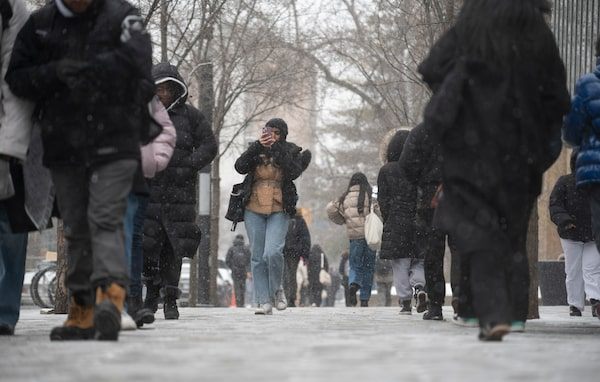 银行账户买卖兴起，留学生被卷入“洗钱链条”1