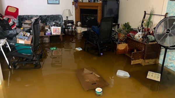 【视频】250毫米暴雨一夜倾泻!曼尼托巴多地洪灾告急,居民损失惨重1