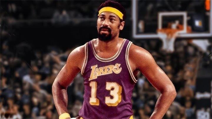 19岁少年花4美元买下一件旧夹克,竟是NBA传奇张伯伦冠军战袍估价超33万美元2