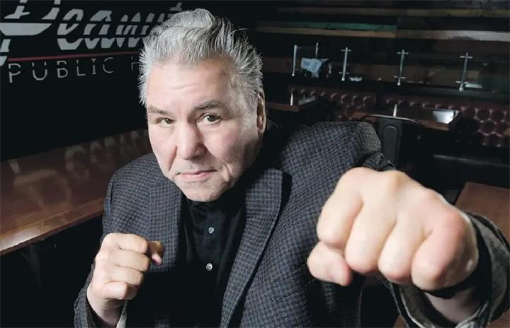 George Chuvalo-拳王-加拿大.jpg