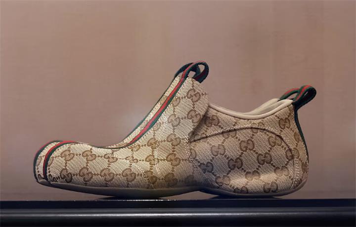 GUCCI- 运动鞋-中国制造.png