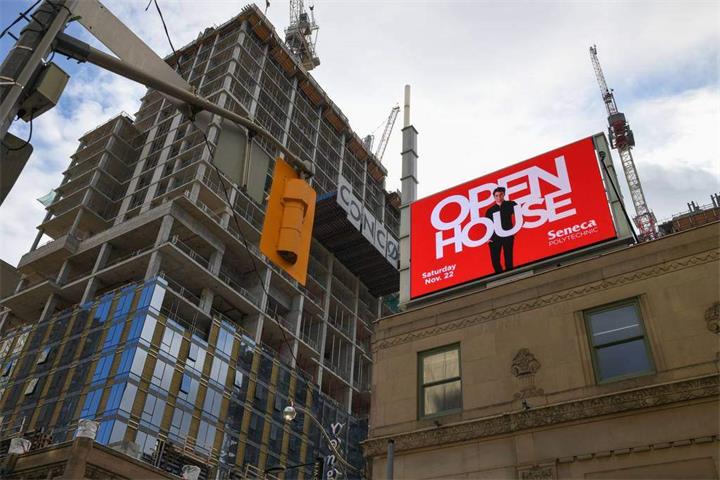 大多伦多地区的房屋销售和价格持续暴跌至历史低点1