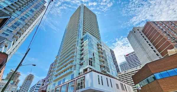 央街一居室公寓卖了254天，卖家多次调价才最终成交1