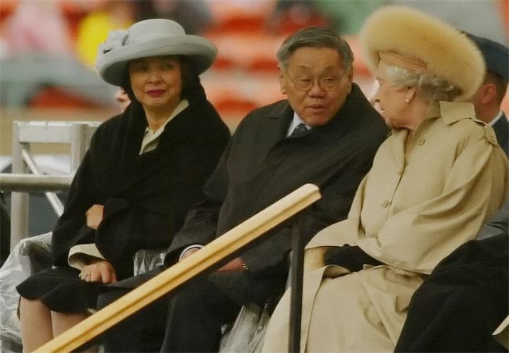 林佐民-英女王.png