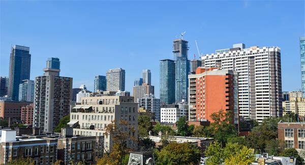 疫情为何房价还涨？多伦多独立屋销售异常火爆！公寓5年上涨78％！1