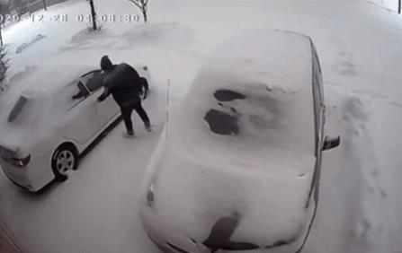 华人警惕！近来案件高发！多伦多地铁站发生锤子袭人事件1