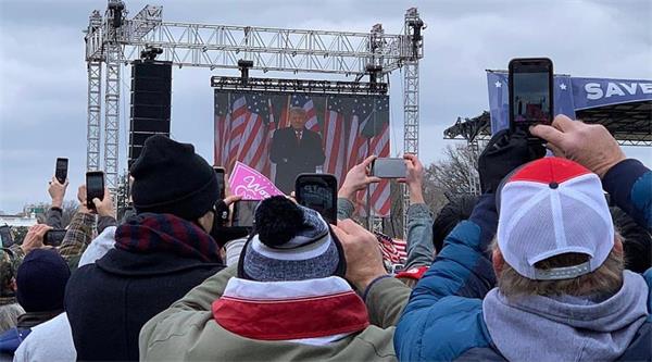 美国又出事了！国会大厦再遭袭击！汽车撞死警察8