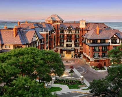 人去楼空！BC省业主回国后房产被骗！所有权转到骗子名下！挂牌出售8