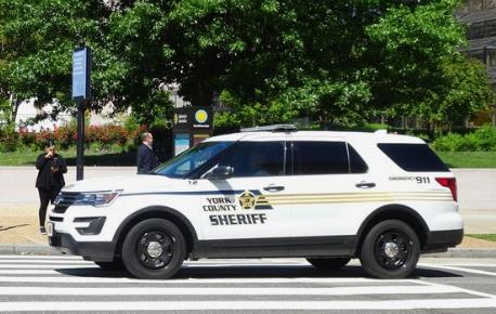 太乱了！美国一天内11人遭枪击！半个月内接连发生枪击案8