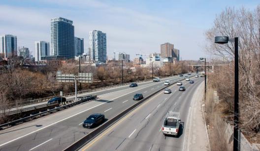 强劲回升!2021年第一季度多伦多市中心公寓销量均价双双上涨!7 强劲回升!2021年第一季度多伦多市中心公寓销量均价双双上涨!7