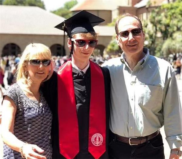 惊了！英国女王遭牛津大学学生抵制！反殖民反种族歧视热潮传遍全球6