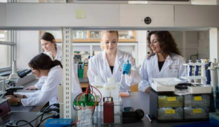 加拿大疫苗只适合西人？为什么华人接种第二剂新冠疫苗反应超级强烈？4