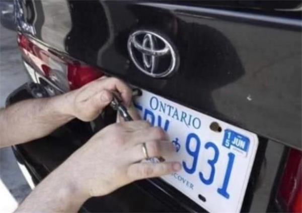 华人注意啦！北美歹徒又出新花招！制造各种骗局抢劫车辆4