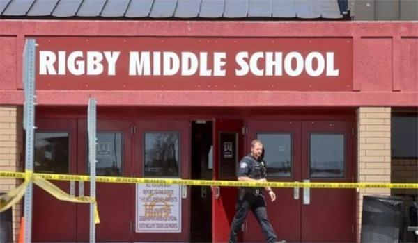 一言不合就拔枪!北美地区枪支管控堪忧!明州一酒吧发生激烈枪战6 一言不合就拔枪!北美地区枪支管控堪忧!明州一酒吧发生激烈枪战6