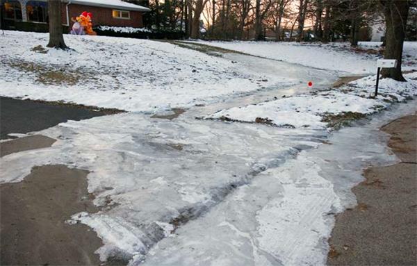 妙招!安省全民铲雪!这样做可轻松避免市政铲雪车形成的雪坝2 妙招!安省全民铲雪!这样做可轻松避免市政铲雪车形成的雪坝2