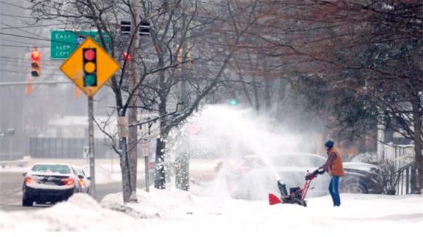 10万户断电！7000个航班取消！冬季风暴席卷全美3