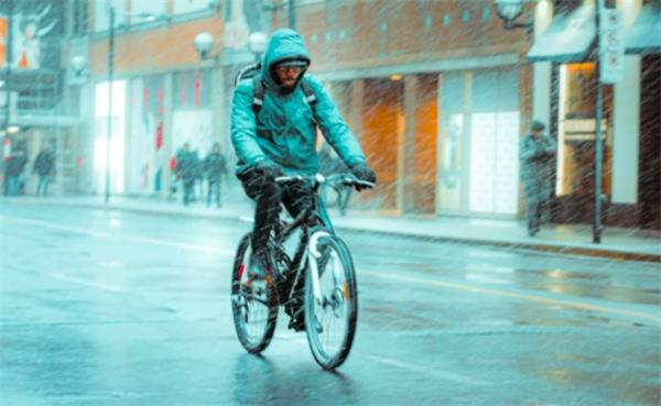 加拿大环境部警告寒冷天气！冰粒冻雨甚至降雪！早春防冻种菜大法1