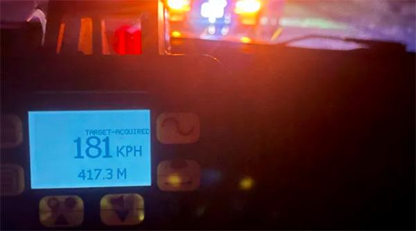 仅一个周末！安省竟然出现这么多奇葩交通事故2