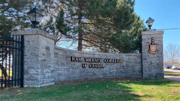 惊爆！事件并不简单！加拿大皇家军事学院4名学员交通事故不幸身亡1