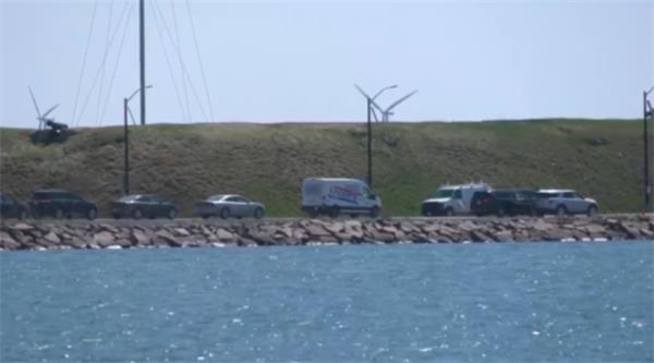 惊爆！事件并不简单！加拿大皇家军事学院4名学员交通事故不幸身亡3