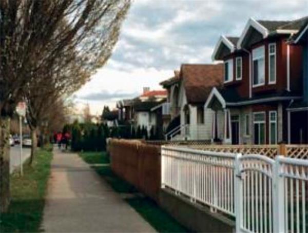 一年净赚100万！看加拿大一栋94年房龄的待拆老屋如何以350万加3