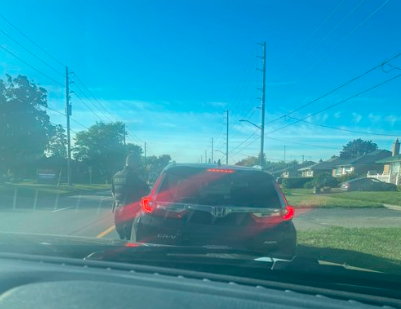 神兽归笼第一天！安省教师校区内以95公里/小时的速度狂飙被抓1