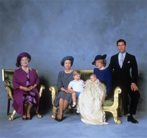 英国女王走了，在位70年结束了近百年的传奇人生17