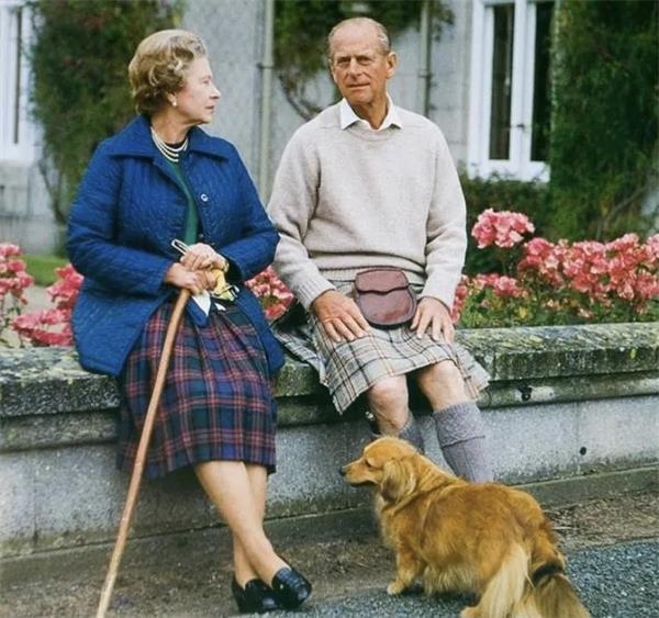 英国女王走了，在位70年结束了近百年的传奇人生21